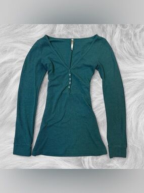 Y2K grunge forest green Henley longsleeve🐾